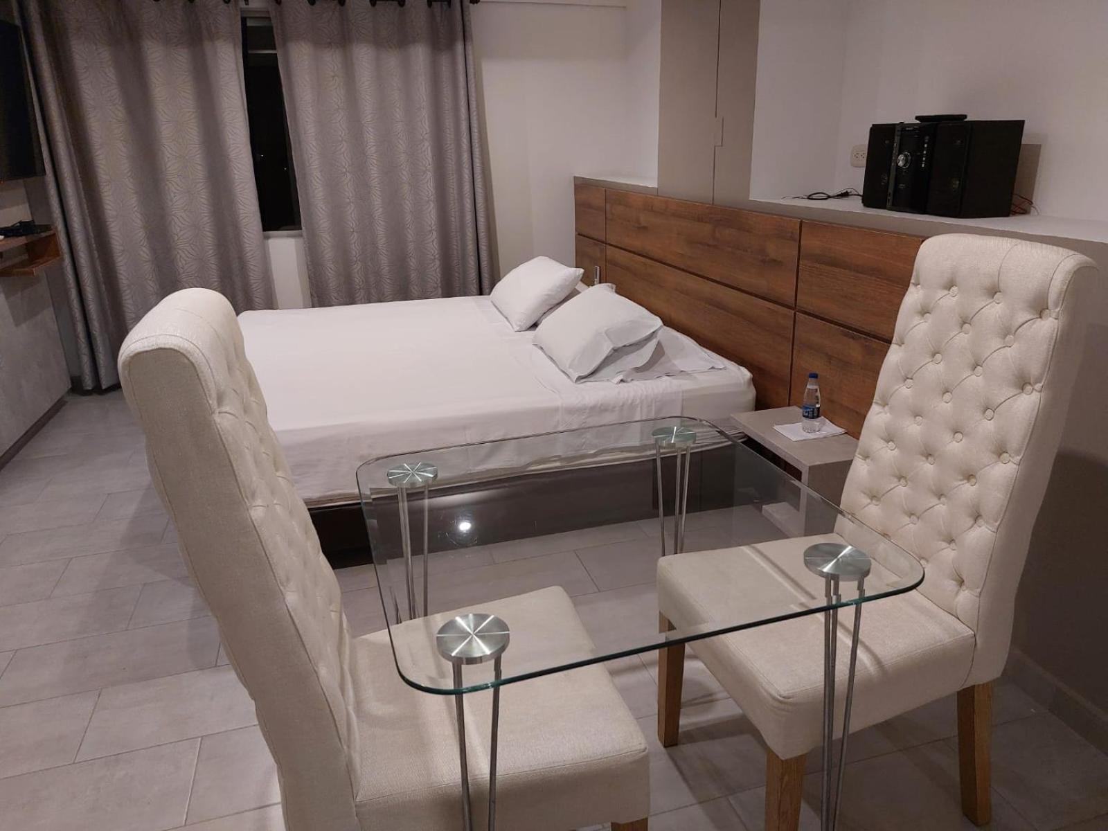 Hotel Don Gregorio Картаго Екстериор снимка