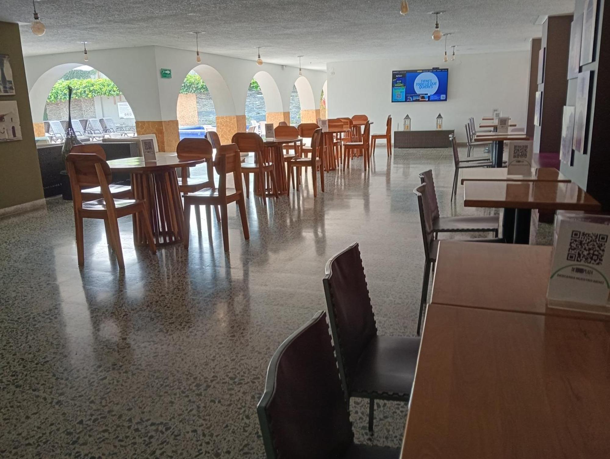 Hotel Don Gregorio Картаго Екстериор снимка
