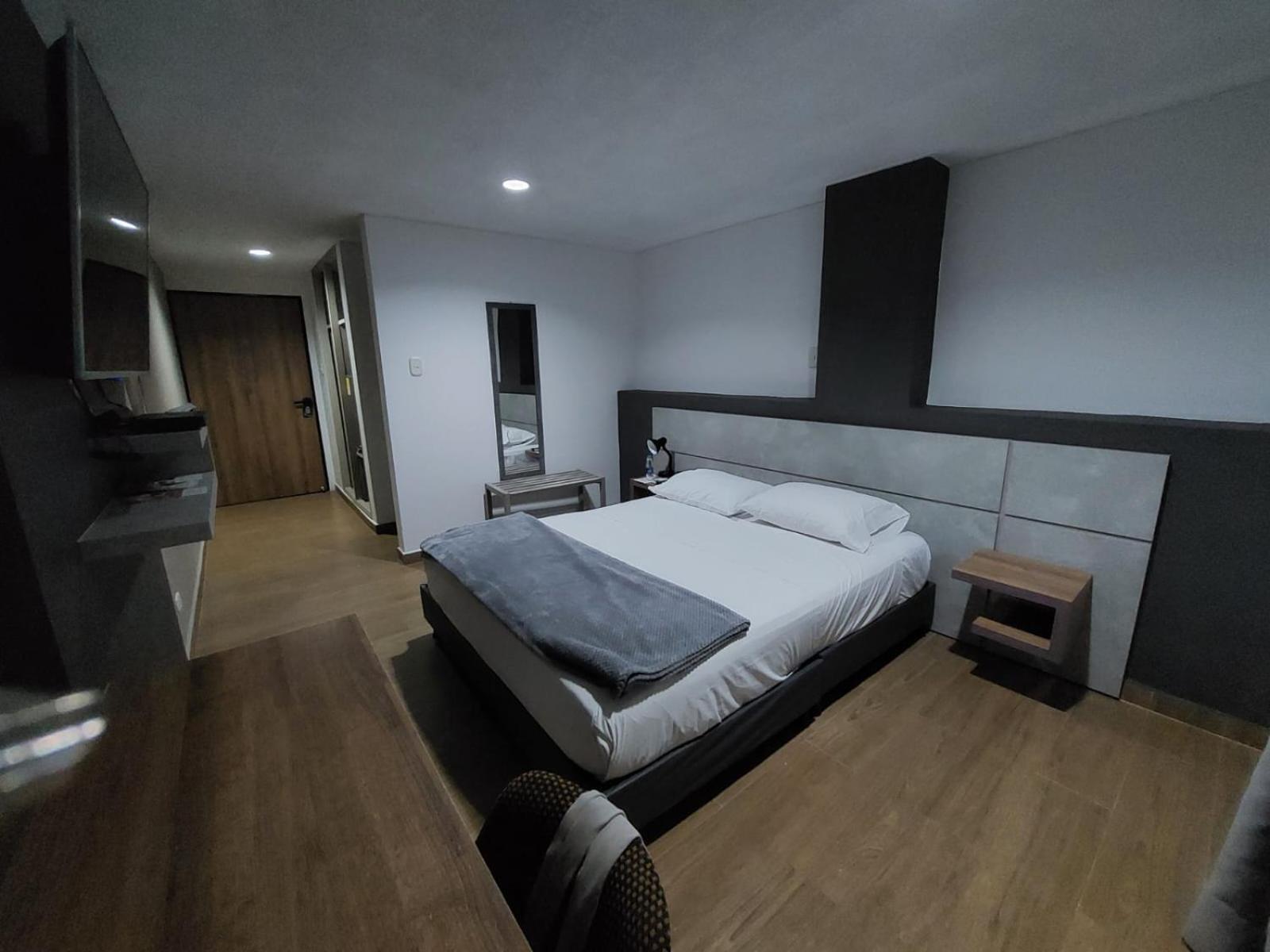 Hotel Don Gregorio Картаго Екстериор снимка
