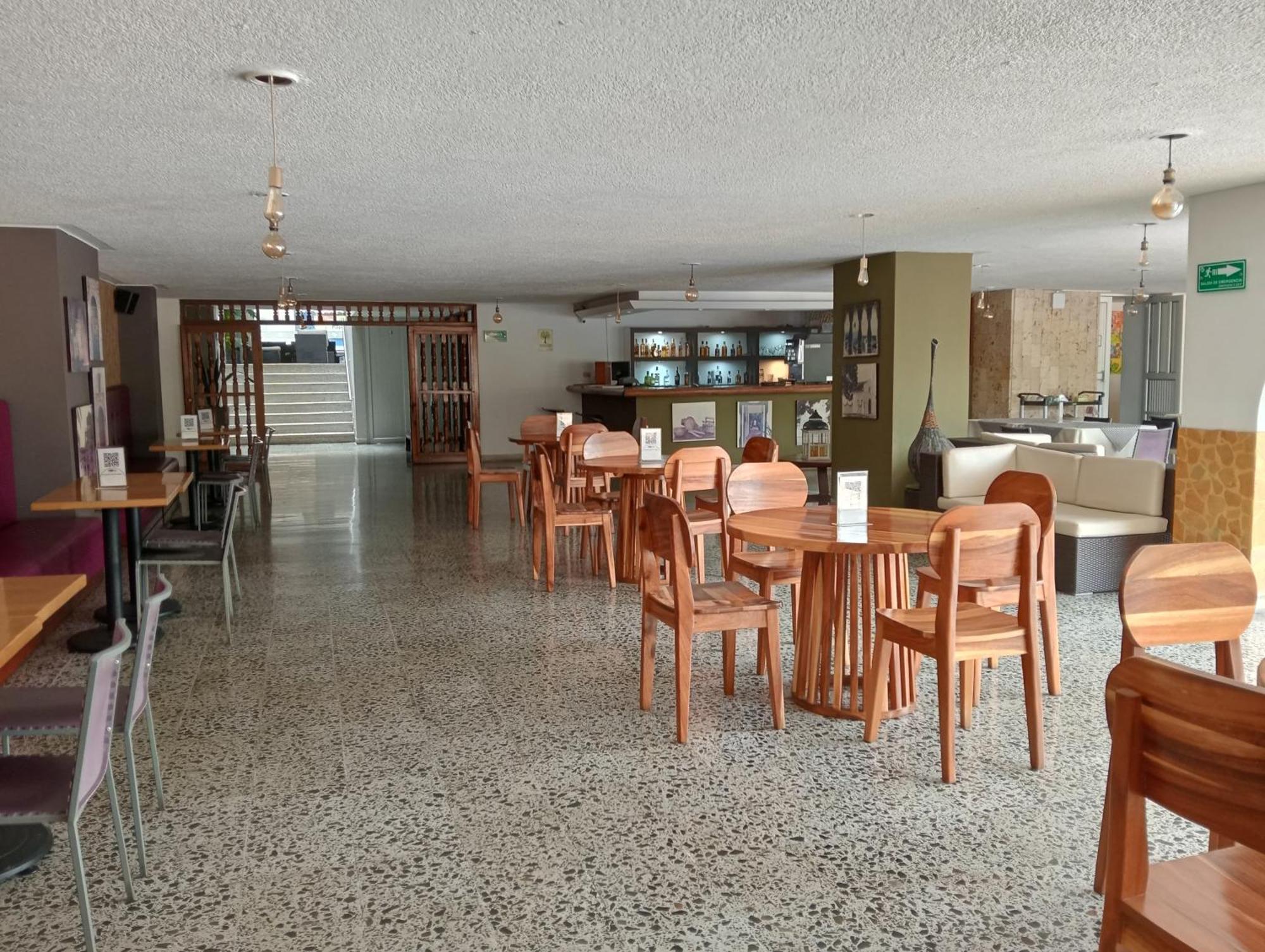 Hotel Don Gregorio Картаго Екстериор снимка