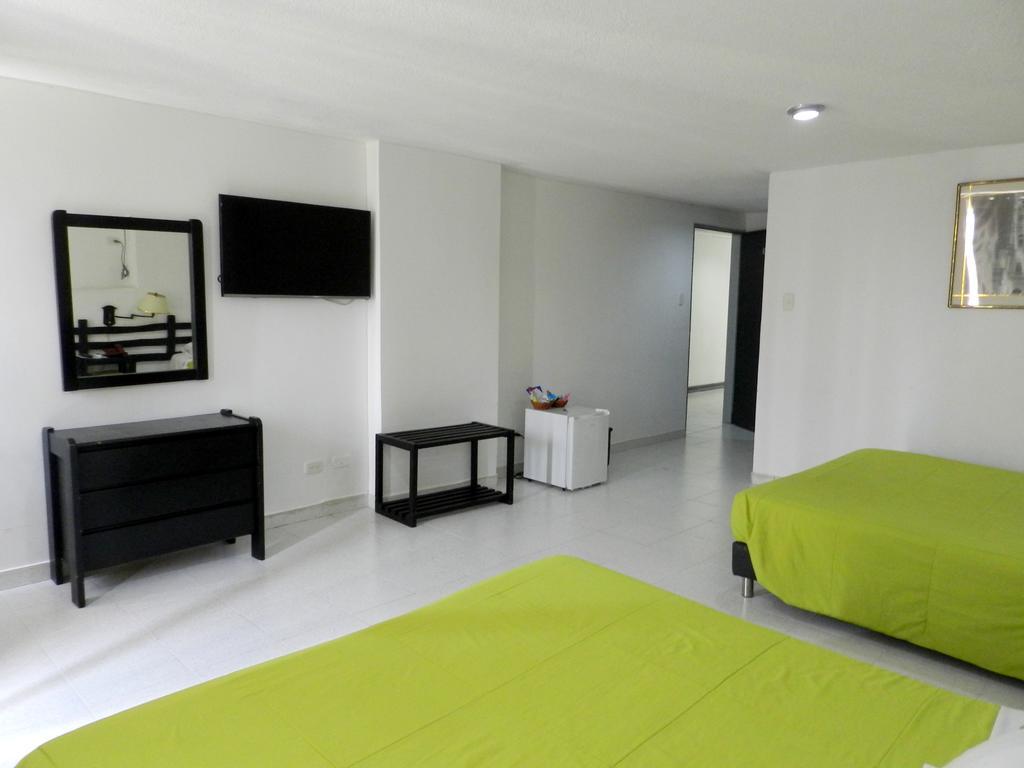Hotel Don Gregorio Картаго Екстериор снимка