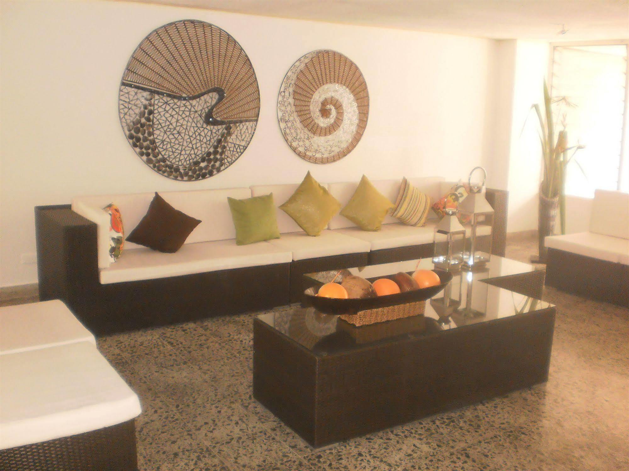 Hotel Don Gregorio Картаго Екстериор снимка